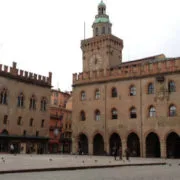 Palazzo Accursio piazza