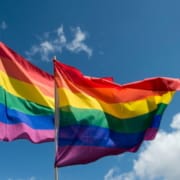 Bandiere arcobaleno Piazza Maggiore famiglie e diritti