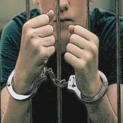 Recessione condizione giustizia minorile Carcere condizioni di detenzione bambini adolescenti e neomadri